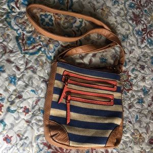 Crossbody Purse! 💙